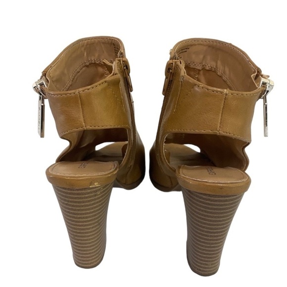 Express peep toe heeled ankle booties Size 8 tan - Picture 5 of 8